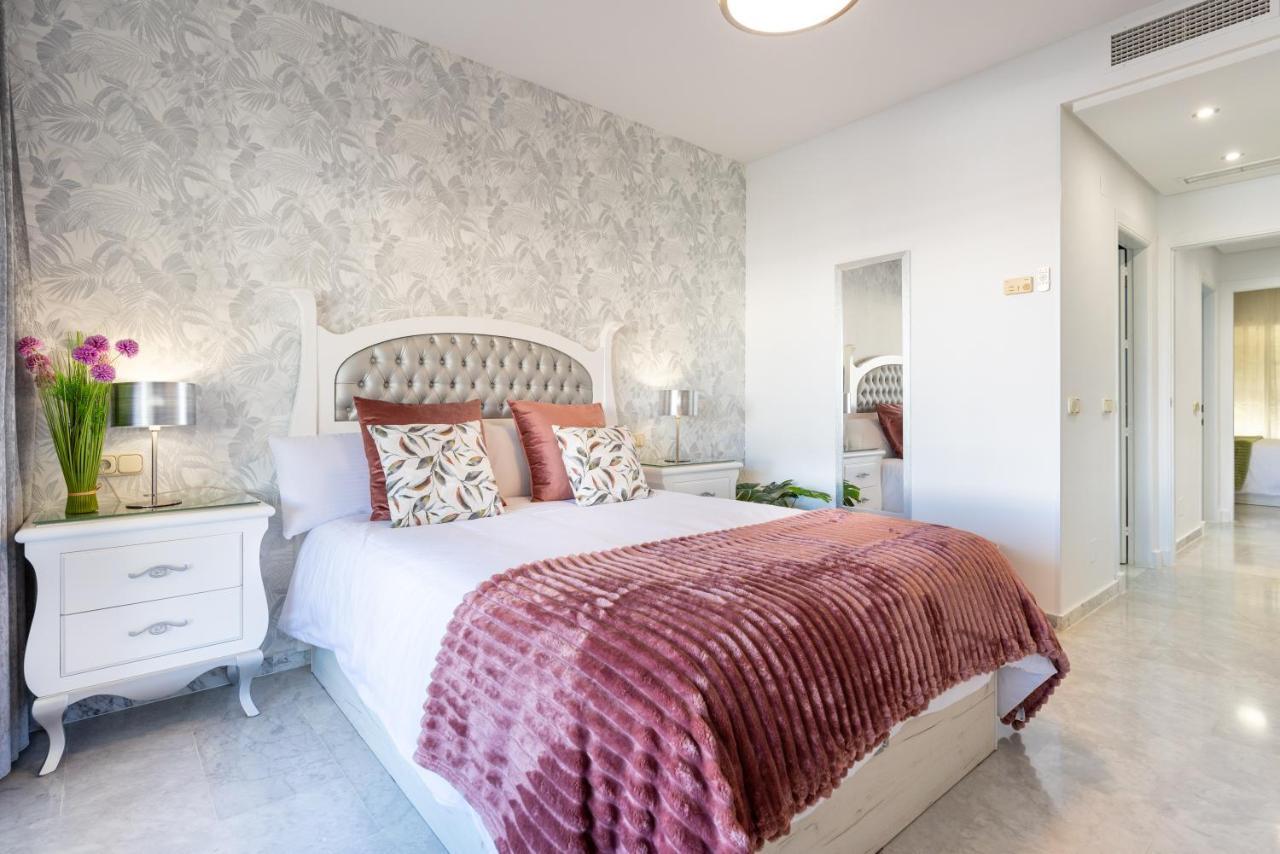 Wintowinrentals Apartamento De Lujo En Medio De Puerto Marina. Бенальмадена Екстер'єр фото